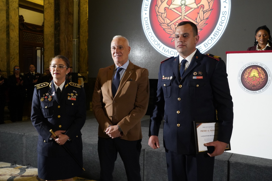 acto de conmemoración del 139.º aniversario de la Dirección Nacional de Bomberos acto de conmemoración del 139.º aniversario de la Dirección Nacional de Bomberos