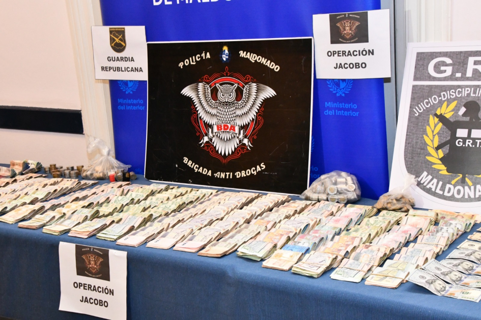 Dinero incautado “”