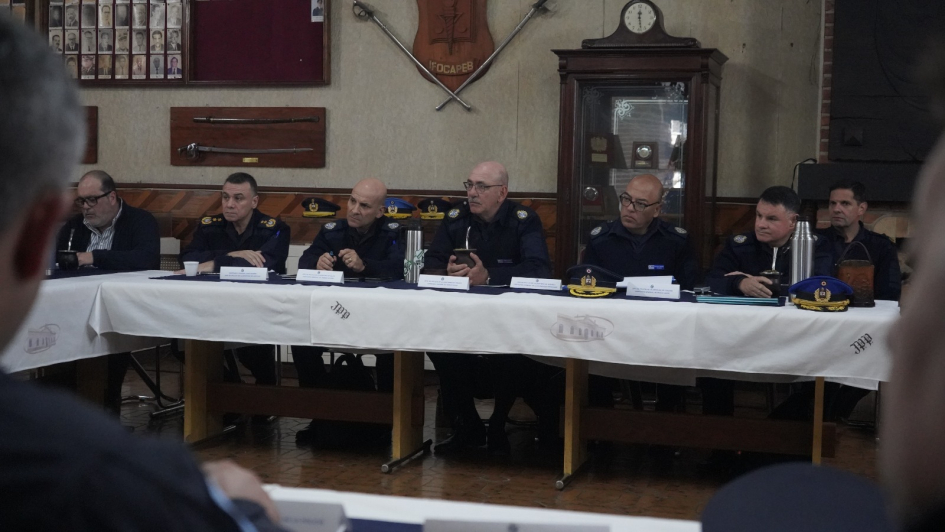 Ministro del Interior encabezó reunión de coordinación policial en Paysandú Ministro del Interior encabezó reunión de coordinación policial en Paysandú