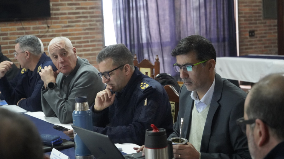 Ministro del Interior encabezó reunión de coordinación policial en Paysandú Ministro del Interior encabezó reunión de coordinación policial en Paysandú