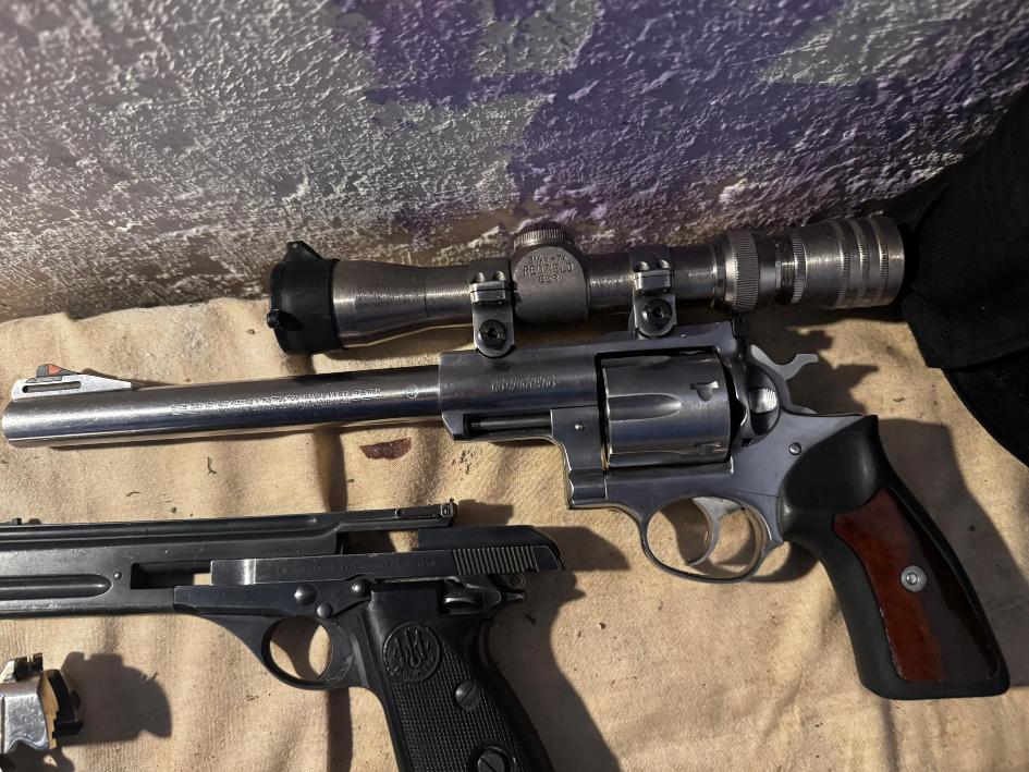 Allanamiento en barrio Nuevo España permitió incautar tres armas de fuego y más de 300 cartuchos Allanamiento en barrio Nuevo España permitió incautar tres armas de fuego y más de 300 cartuchos