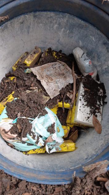 Ladrillos de cocaína enterrados Ladrillos de cocaína enterrados