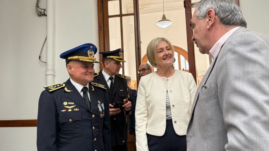 Colonia homenajea a Julio Guarteche con la designación de la Brigada Departamental Antidrogas con su Colonia homenajea a Julio Guarteche con la designación de la Brigada Departamental Antidrogas con su