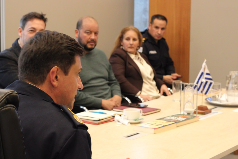 Jefe de Policía de Montevideo en reunión con el sector empresarial Jefe de Policía de Montevideo en reunión con el sector empresarial