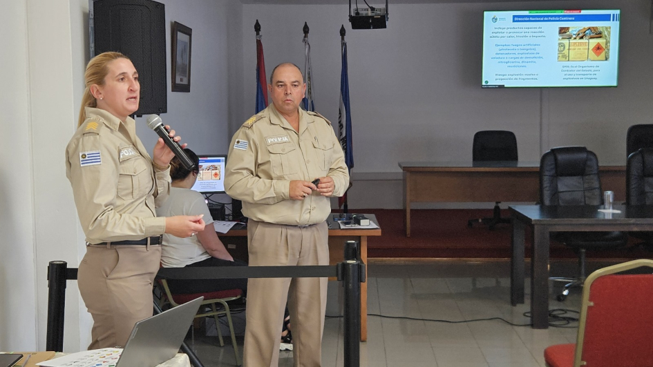 Instructores de Policía Caminera.