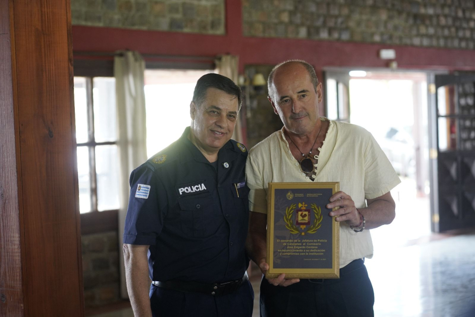 homenaje al Comisario José Edgardo Centena homenaje al Comisario José Edgardo Centena