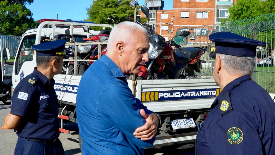 Ministro del Interior junto al Jefe de Policía de Montevideo Ministro del Interior junto al Jefe de Policía de Montevideo