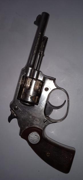segundo revolver calibre 22 incautado segundo revolver calibre 22 incautado