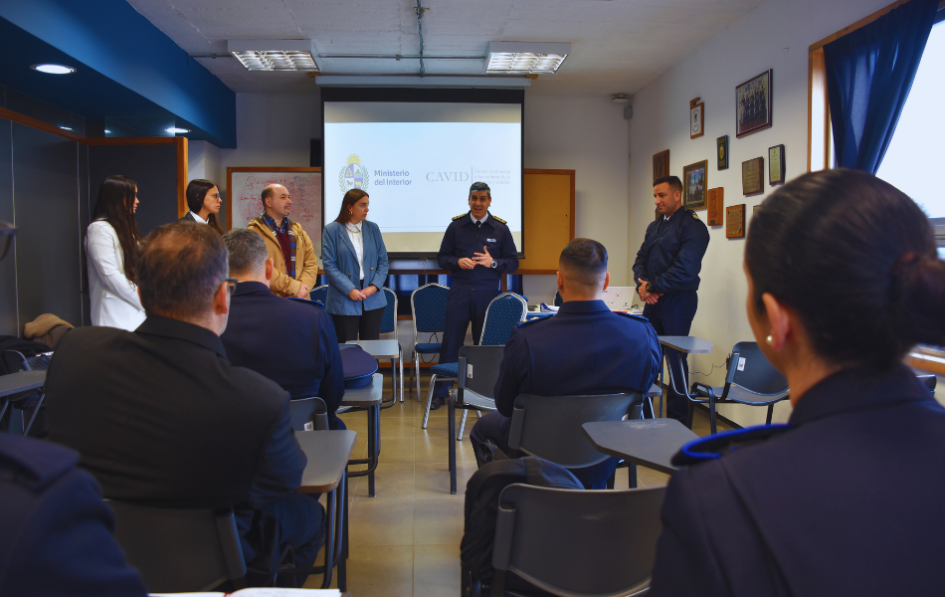 Exposición de apertura del curso de CAVID por parte del Director Nacional Comisario General Mag. Hen