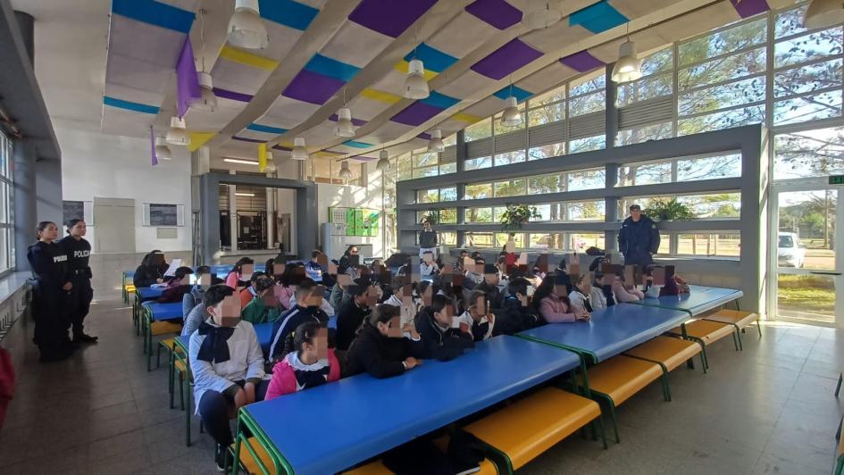 Escuela 99. Escuela 99.