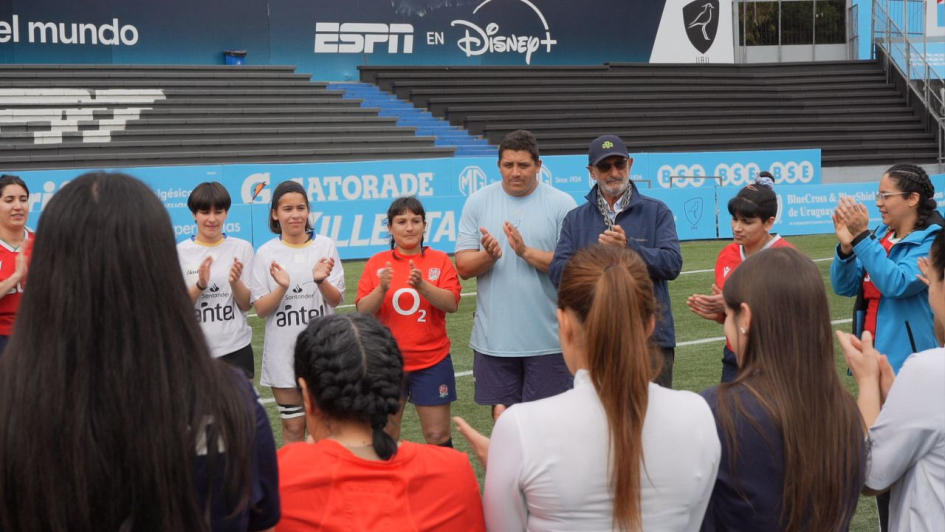 Jornada de integración en el Estadio Charrúa con mujeres privadas de libertad Jornada de integración en el Estadio Charrúa con mujeres privadas de libertad