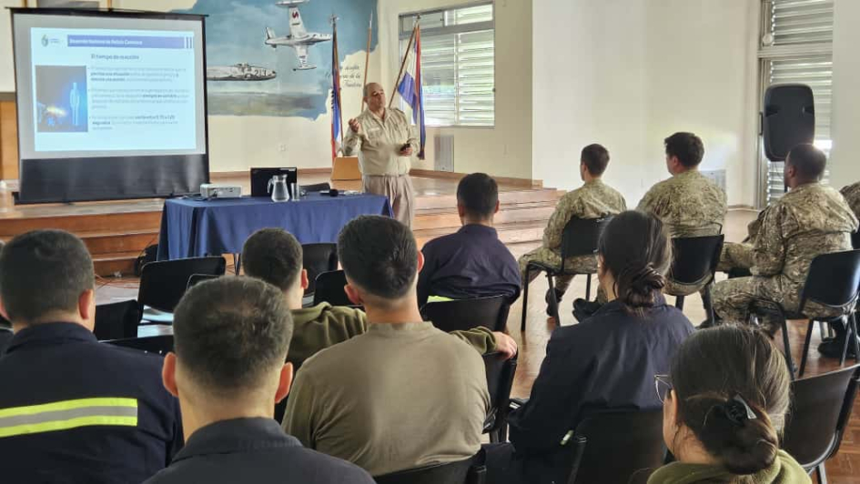 Capacitación sobre seguridad vial en la Base Aérea Capitán Juan Manuel Boiso Lanza. Capacitación sobre seguridad vial en la Base Aérea Capitán Juan Manuel Boiso Lanza.