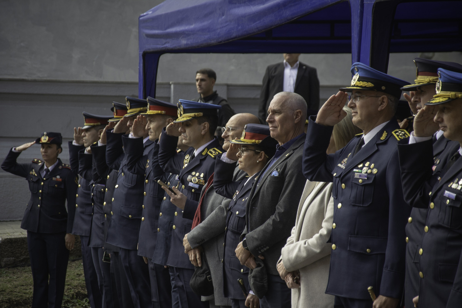 Autoridades en el egreso