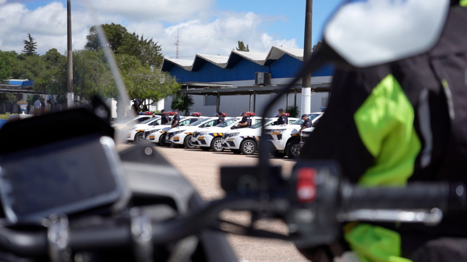 vehículos formados en la Plaza de Armas vehículos formados en la Plaza de Armas