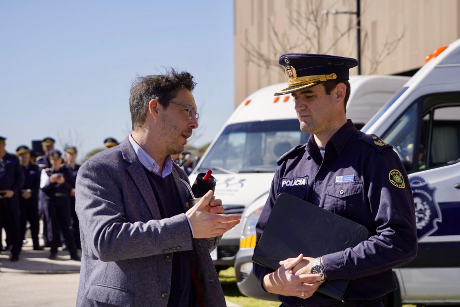 Lanzamiento de la etapa de implementación de la Policía Comunitaria Orientada a Problemas en Montevi Lanzamiento de la etapa de implementación de la Policía Comunitaria Orientada a Problemas en Montevi