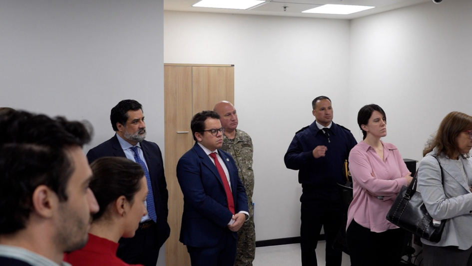 Delegación de la OEA y del BID visitó la Dirección Nacional de Policía Científica Delegación de la OEA y del BID visitó la Dirección Nacional de Policía Científica