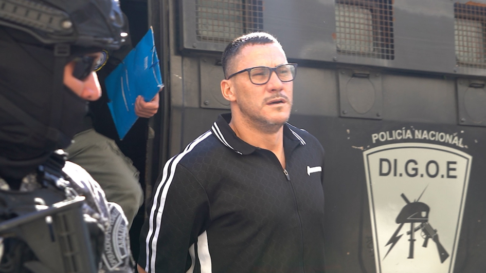 Fernández Albin foto archivo de su extradición 