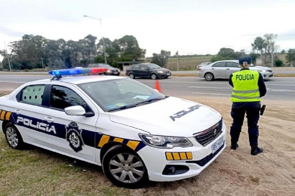 Móvil en control de Ruta 5 Móvil en control de Ruta 5