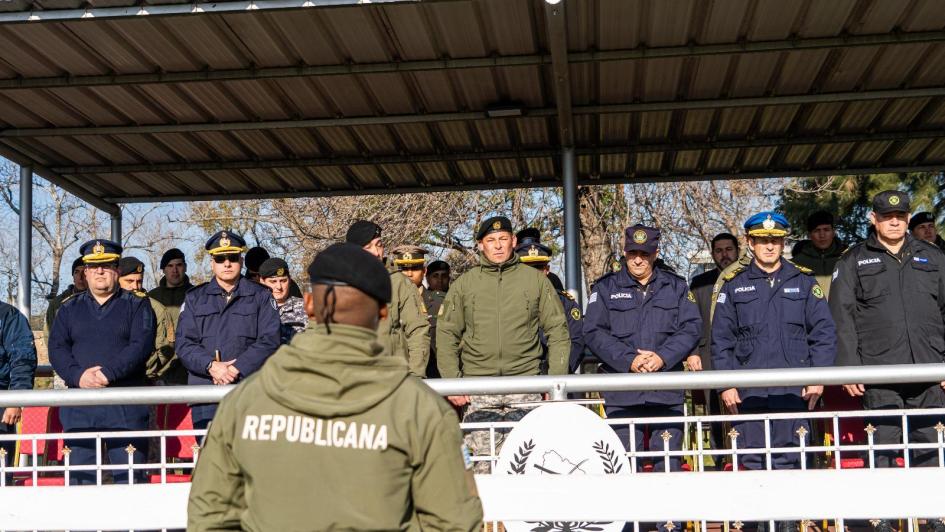Treinta oficiales egresaron del 15.º Curso de Intervención Treinta oficiales egresaron del 15.º Curso de Intervención