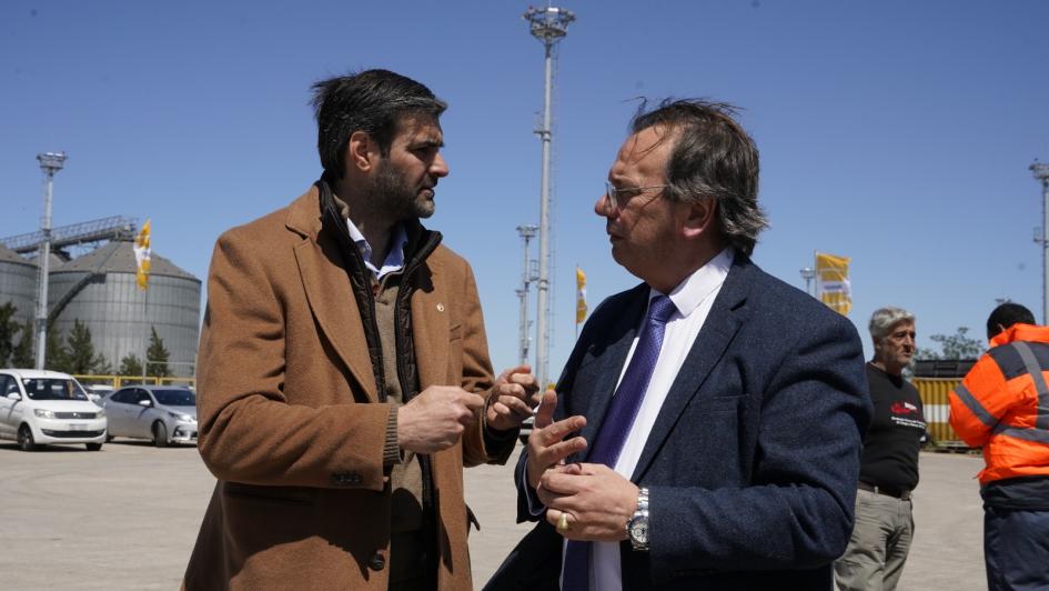 Ministro Martinelli y Ministro de Transporte en la inauguración