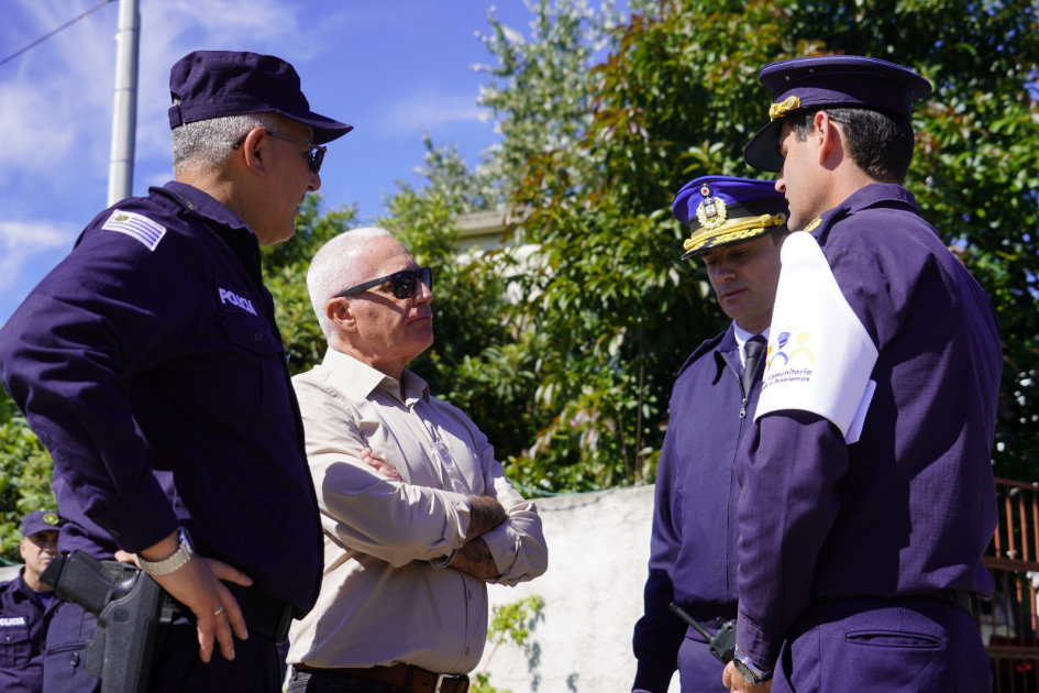 Personas conversando