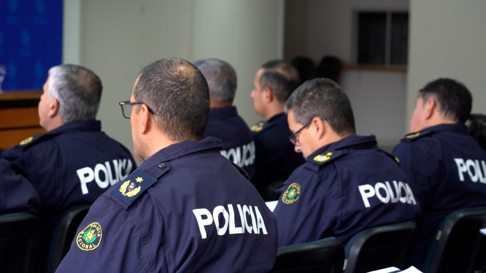 Presentan compromisos de gestión 2025 para la Policía en el área metropolitana