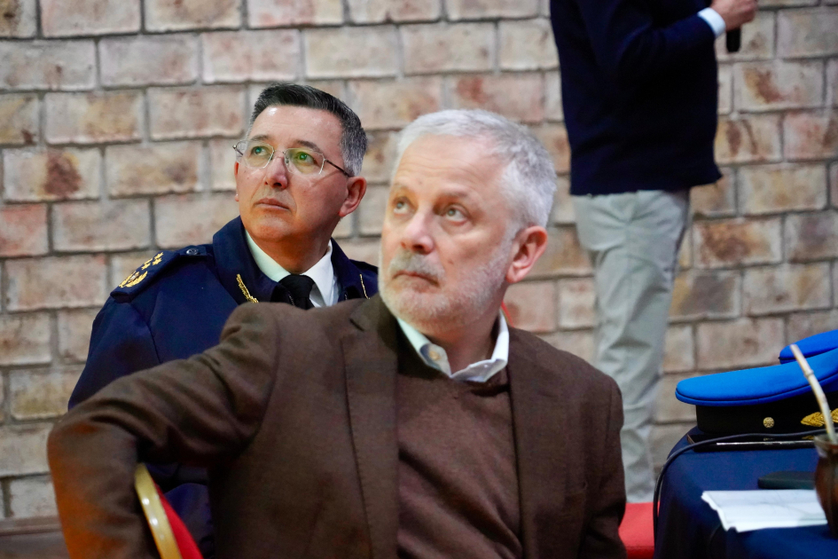 Ministro del Interior destacó la labor policial en un encuentro con comisarios Ministro del Interior destacó la labor policial en un encuentro con comisarios
