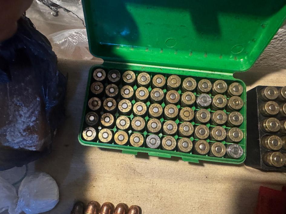 Allanamiento en barrio Nuevo España permitió incautar tres armas de fuego y más de 300 cartuchos Allanamiento en barrio Nuevo España permitió incautar tres armas de fuego y más de 300 cartuchos