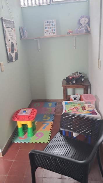 espacio infantil de la nuva oficina departamental de Violencia Doméstica y de Género Flores espacio infantil de la nuva oficina departamental de Violencia Doméstica y de Género Flores