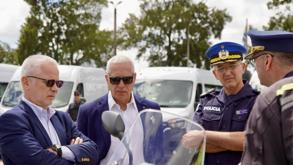 autoridades en la Plaza de Armas autoridades en la Plaza de Armas