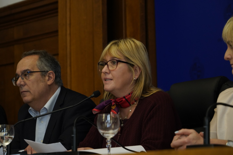 Subsecretaria del Ministerio del Interior, Ministra de Salud y Ministro de Educación Subsecretaria del Ministerio del Interior, Ministra de Salud y Ministro de Educación