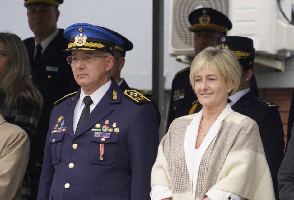 Subsecretaria y Director de la Policía