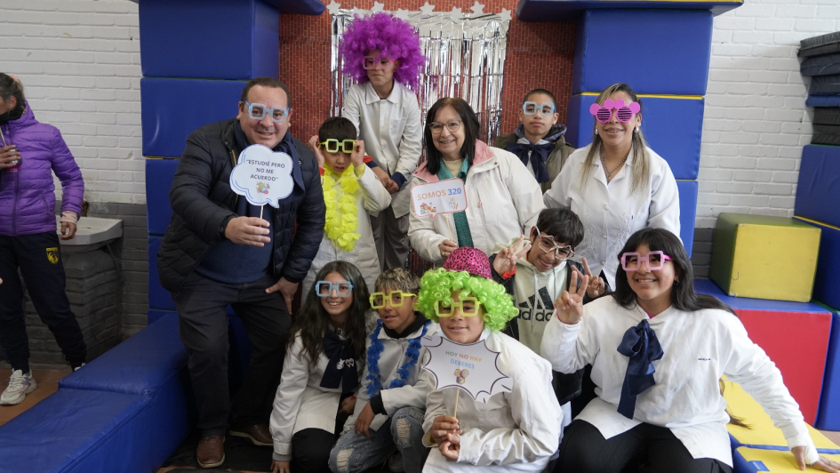 Juego, arte y comunidad: Pelota al Medio y la Escuela 320 de Casavalle celebraron la Semana de la Ni