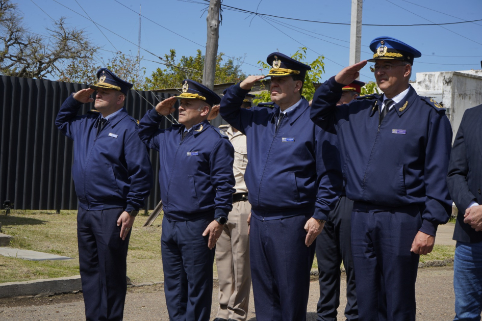 Autoridades policiales y departamentales Autoridades policiales y departamentales