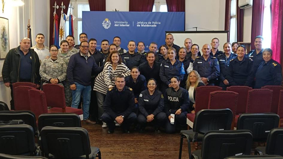 Asistentes al taller en Maldonado