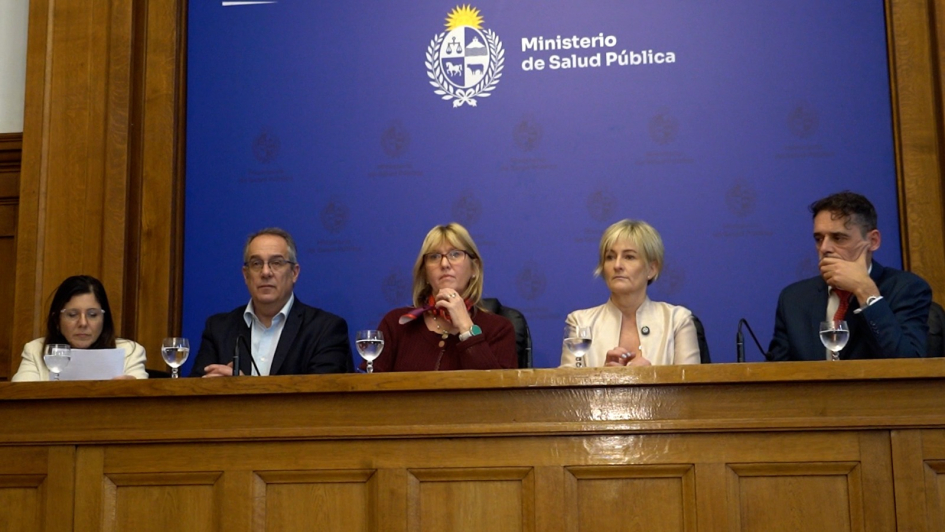Subsecretaria del Ministerio del Interior, Ministros de Salud y Educación y Subsecretario del Mides Subsecretaria del Ministerio del Interior, Ministros de Salud y Educación y Subsecretario del Mides