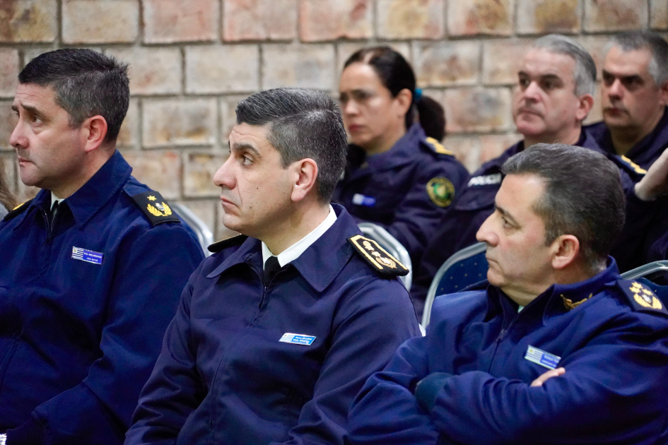 Ministro del Interior destacó la labor policial en un encuentro con comisarios