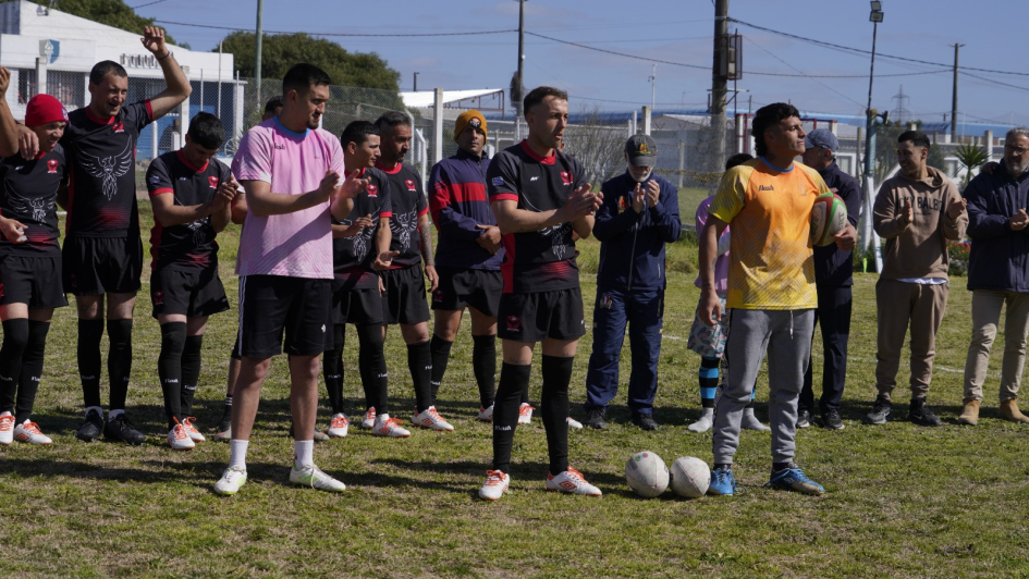 personas privadas de libertad antes de comenzar el encuentro de rugby personas privadas de libertad antes de comenzar el encuentro de rugby