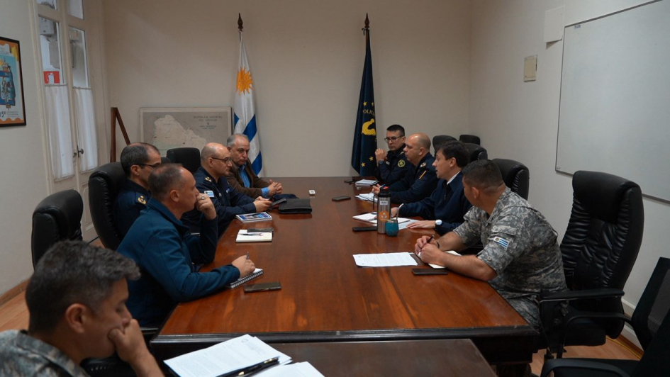Primera reunión de trabajo entre el Ministerio del Interior y la AUF para reforzar la seguridad en e Primera reunión de trabajo entre el Ministerio del Interior y la AUF para reforzar la seguridad en e