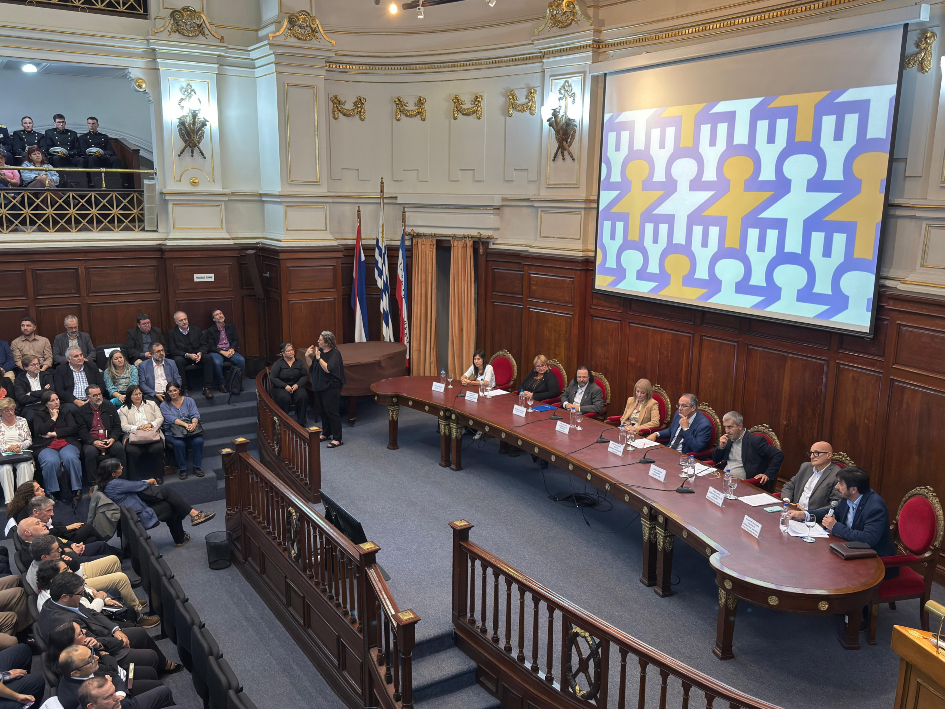 Presidenta en ejercicio, Subdirector General de Secretaría, Ministro de Educación y Defensa, y ANEP