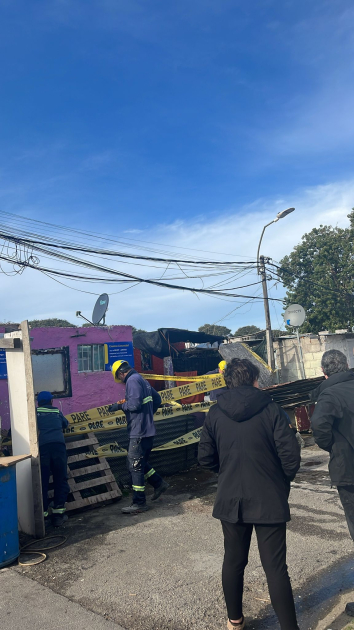 Derriban vivienda utilizada como boca de drogas en Montevideo