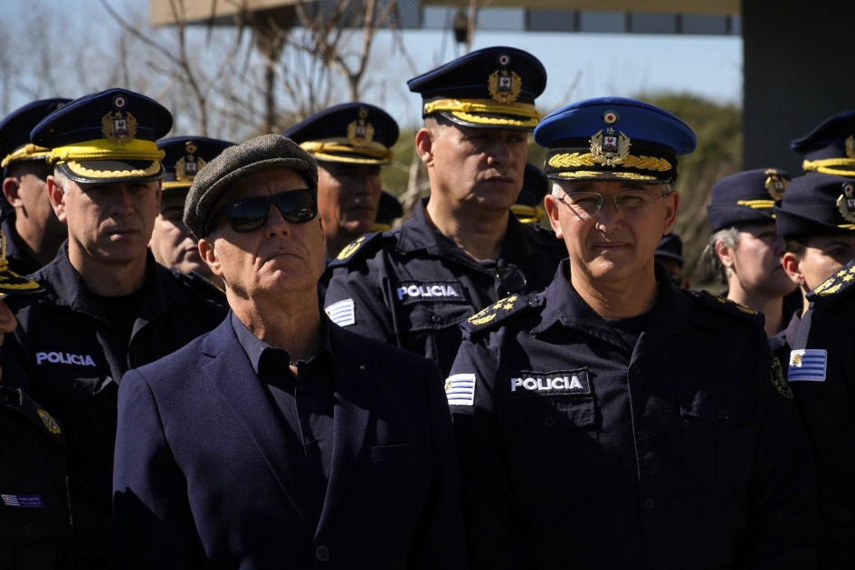 Lanzamiento de la etapa de implementación de la Policía Comunitaria Orientada a Problemas en Montevi Lanzamiento de la etapa de implementación de la Policía Comunitaria Orientada a Problemas en Montevi