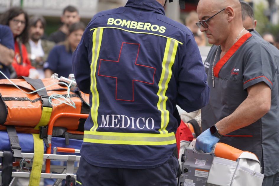 Bomberos participa de rescate de personas en siniestro de tránsito Bomberos participa de rescate de personas en siniestro de tránsito