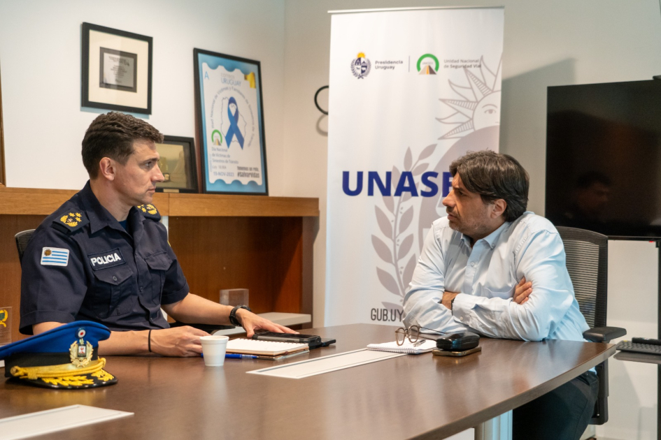 Subdirector de la Policía Nacional, Alfredo Clavijo, y el presidente de UNASEV Marcelo Metediera Subdirector de la Policía Nacional, Alfredo Clavijo, y el presidente de UNASEV Marcelo Metediera