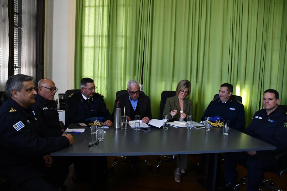 Autoridades del Ministerio del Interior visitaron Soriano Autoridades del Ministerio del Interior visitaron Soriano