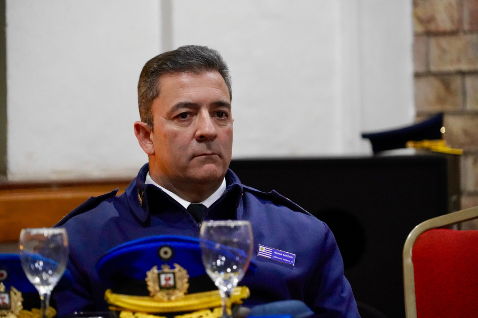 Ministro del Interior destacó la labor policial en un encuentro con comisarios Ministro del Interior destacó la labor policial en un encuentro con comisarios