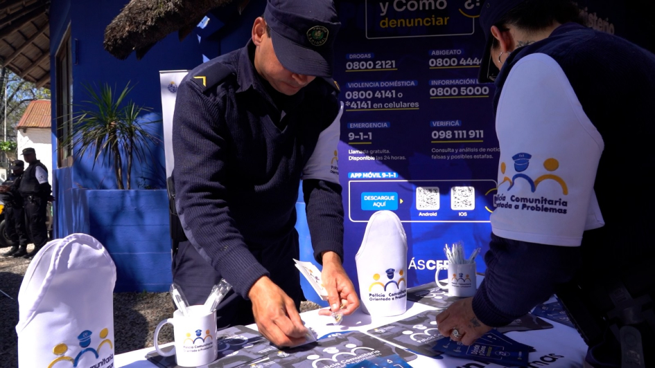Ministro del Interior inauguró stand en Expo Prado 2025