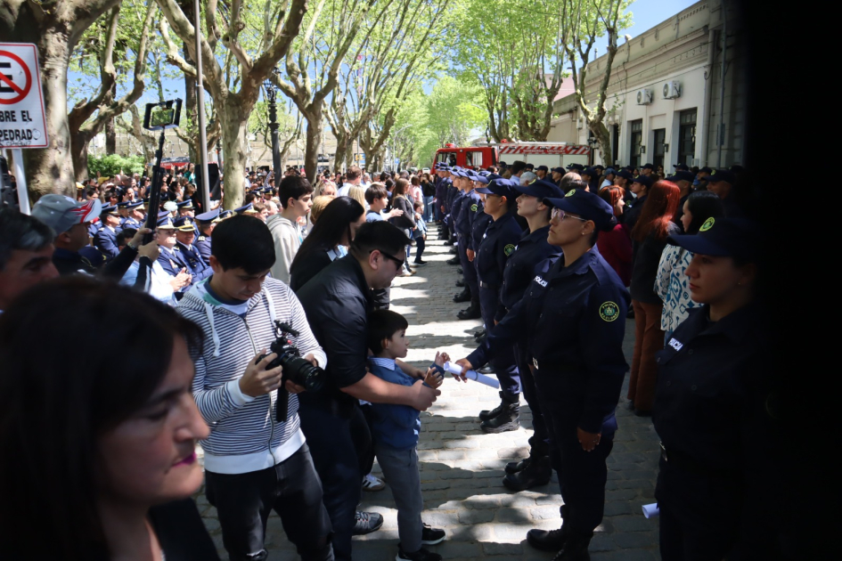 Egresaron 57 nuevos policías que reforzarán las unidades del departamento de Durazno
