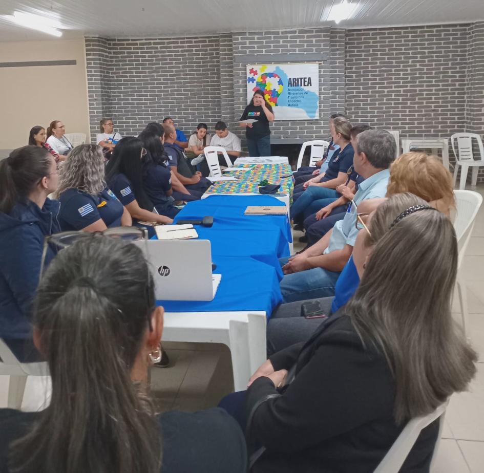 jornada de capacitación para el primer abordaje y atención de personas dentro del trastorno de espe jornada de capacitación para el primer abordaje y atención de personas dentro del trastorno de espe