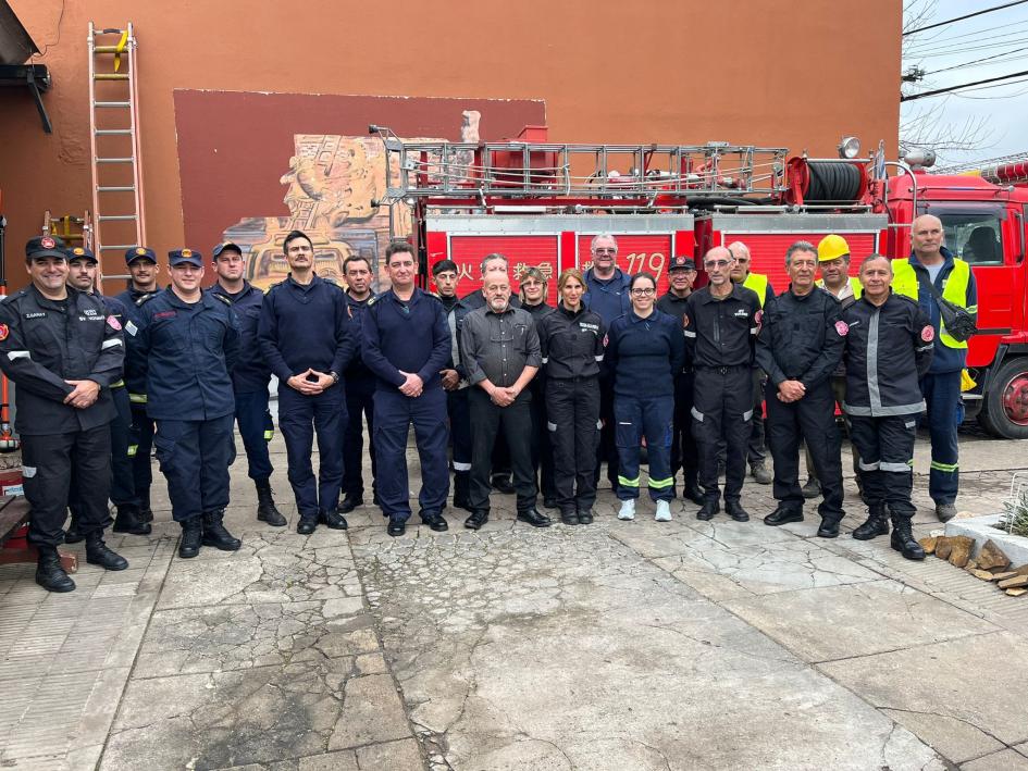 participantes del noveno consejo de bomberos voluntarios